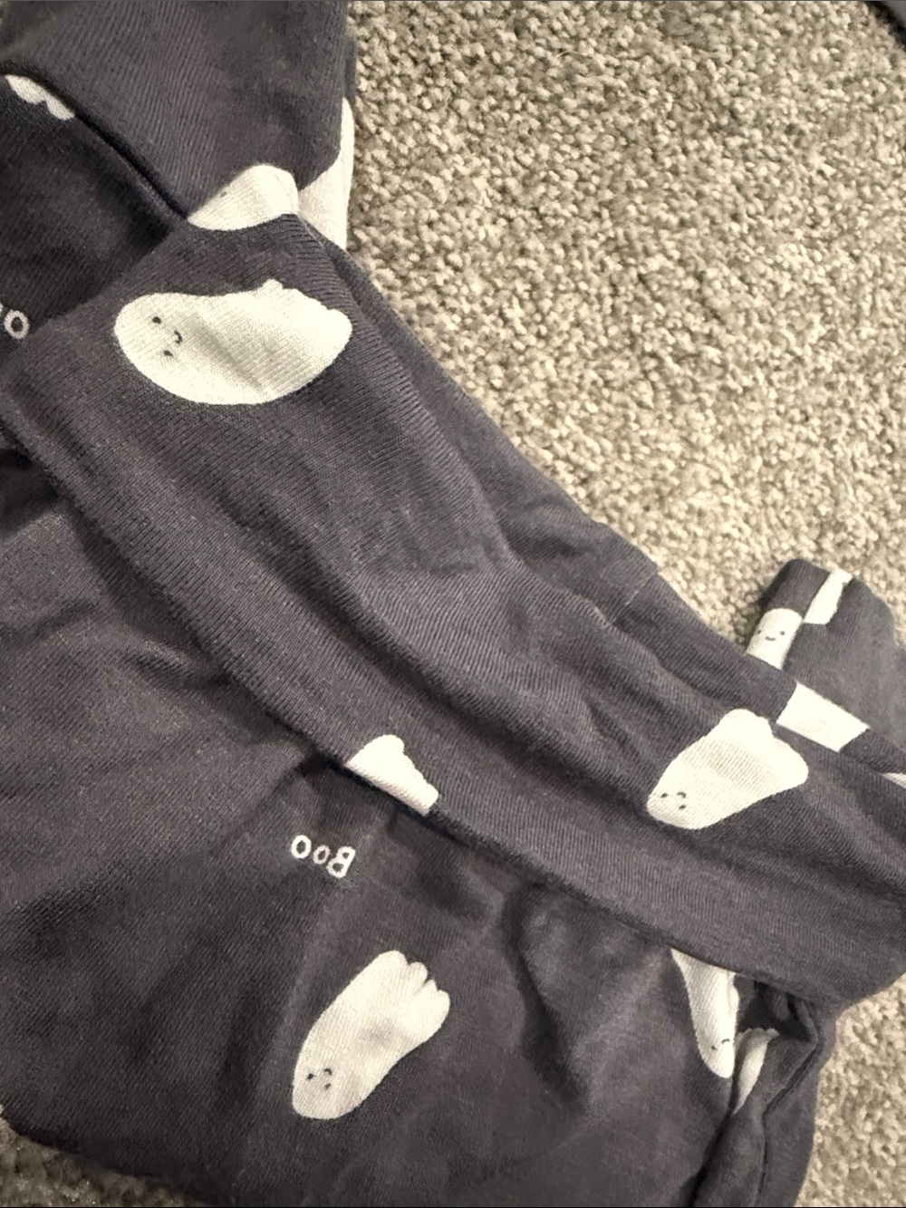 Carter's Black Pajama Set with White Ghost Print - Picture 5 of 5